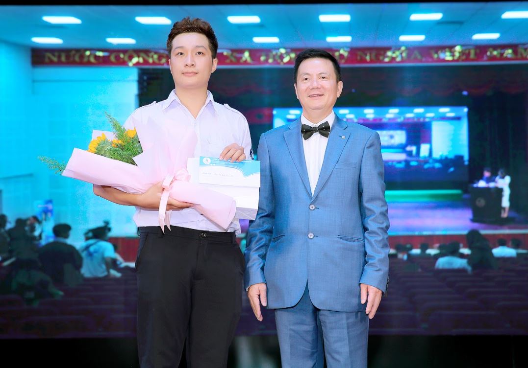 Bác sĩ Nguyễn Thanh - Mọi người sống chậm lại hơn, nhìn lại mình và chú ý đến sức khỏe của chính mình và gia đình hơn